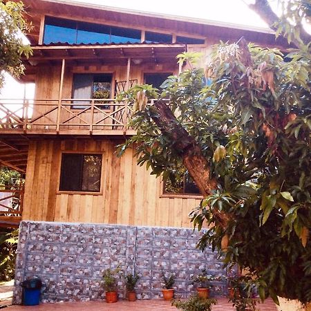 Cotton House De Labrador Bed & Breakfast Bagian luar foto
